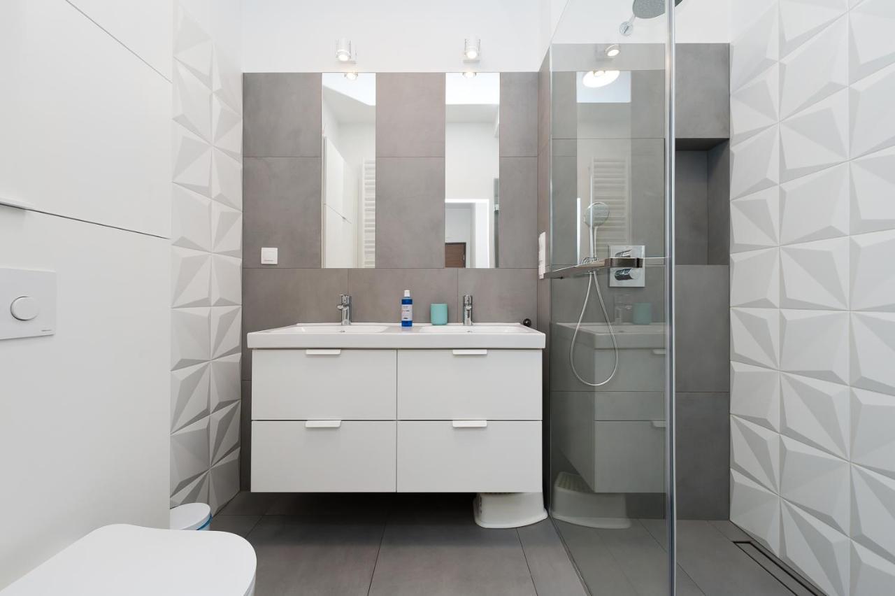 Premium In Novum City Center Near The Train Station By Sun & Snow Cracovia Exterior foto